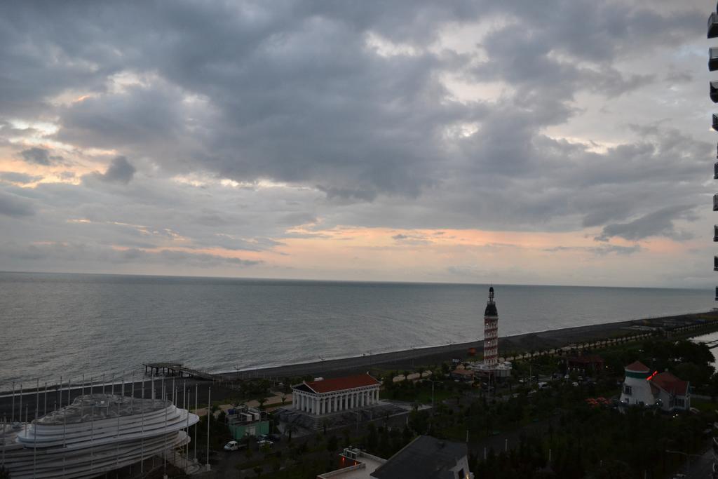 Orbi Towers Rooms Batumi Esterno foto